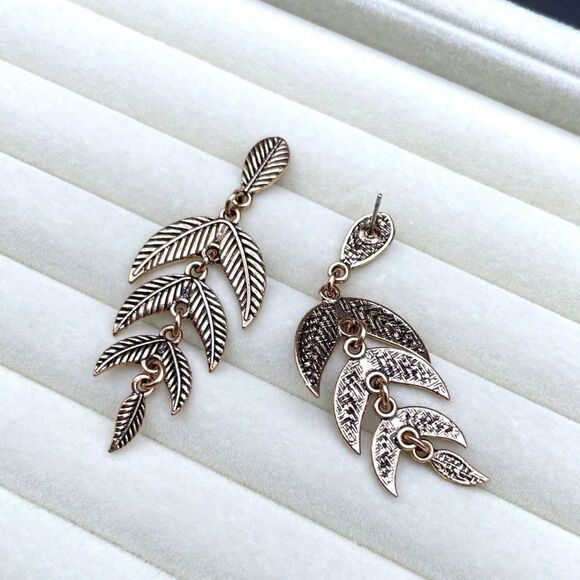 Bronze Dangling Detailed Leaf Boho Vintage Style Post Back Drop Earrings - Picture 8 of 10